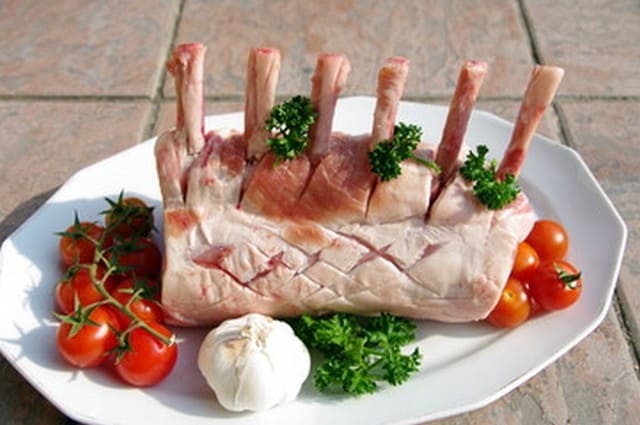 Recettes de cuisine CARRE DE PORC FUME AU CHOU ROUGE