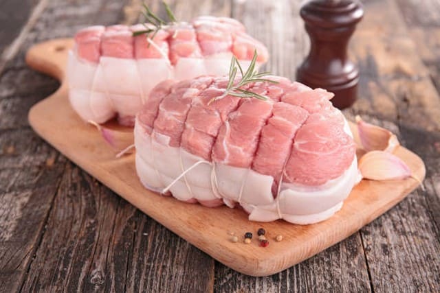 Recettes de cuisine ROTI DE VEAU A LA MOUTARDE