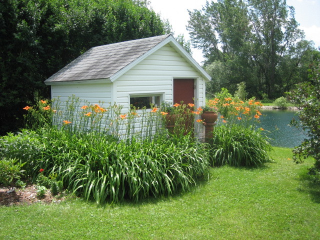 Photo cabane au bord de l'eau