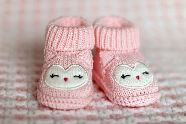 carte postale chaussons fille